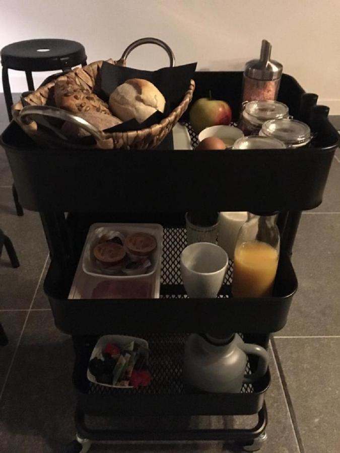 Bed and Breakfast "In De Kloosterhof" Gratis Prive Parkeren Ассен Екстер'єр фото